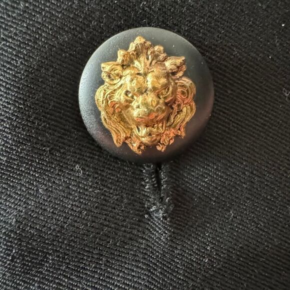 Vintage 80s Chanel Black Blazer w/ Gold Lion Buttons - Picture 6 of 7